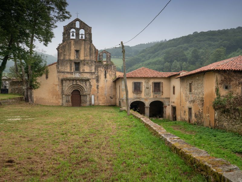 Altes Kloster am Camino Primitivo