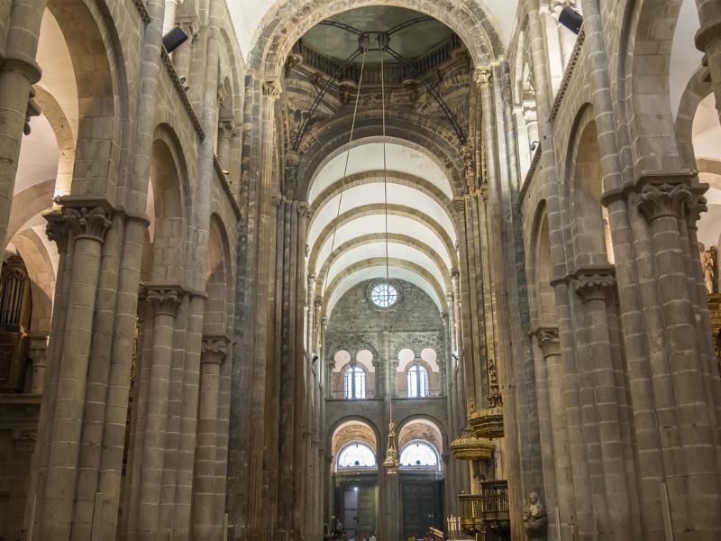 Im Inneren der Kathedrale in Santiago am Ziel des Jakobswegs