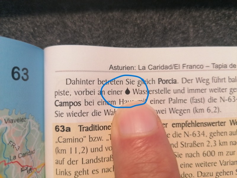 Symbol für Wasserstelle auf dem Jakobsweg im Pilgerführer