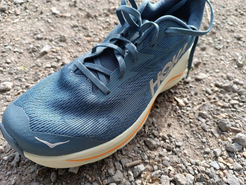 So sieht der HOKA Wanderschuh Challenger 8 aus